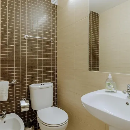 Oasis In Jardim Mit Pool Apartman *